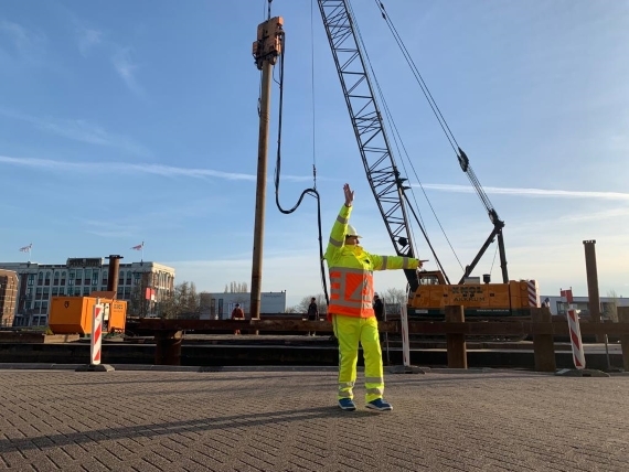 Eerste paal vanaf de Zaanweg